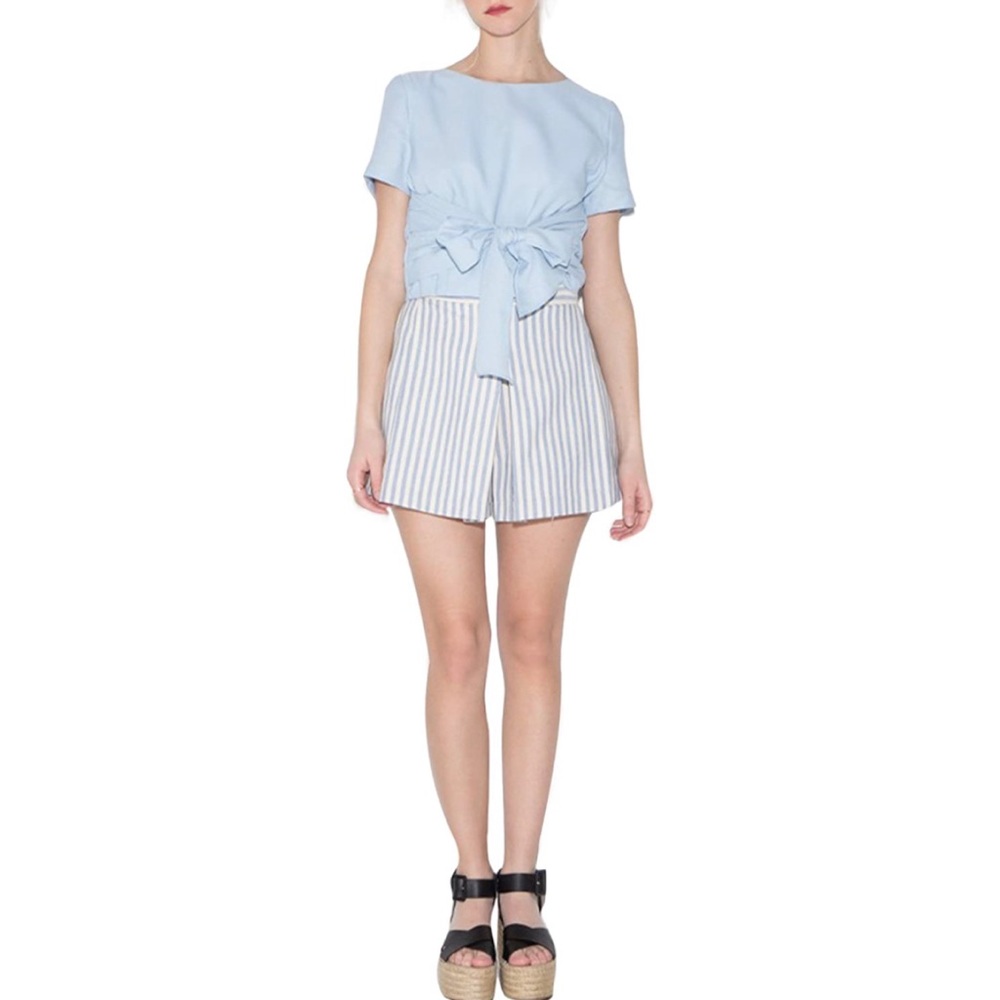 Tie Front Short Sleeve Cropped Blouse Baby Blue - Picture 3 of 9